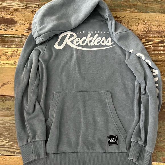 Boys Jogging Suit - Picture 2 of 8